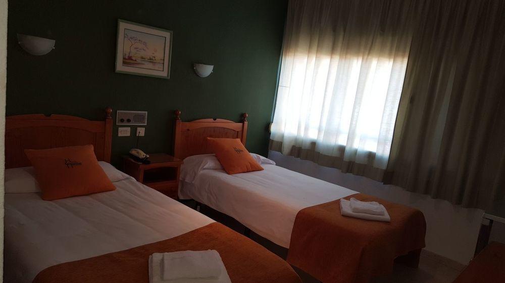 Oyo Hotel Costa Andaluza Motril Luaran gambar