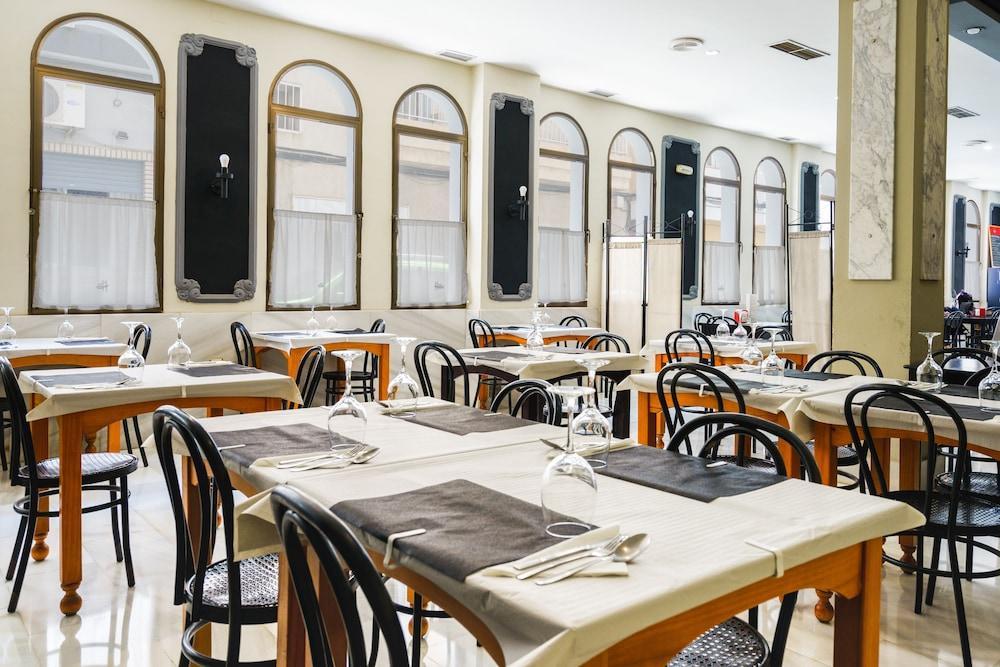 Oyo Hotel Costa Andaluza Motril Luaran gambar